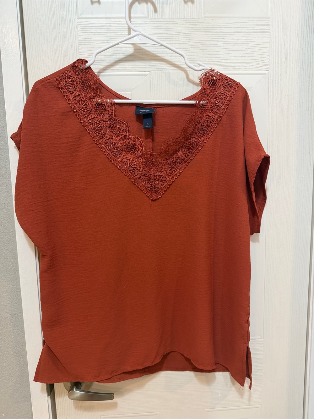 Relaxed Short-Sleeve Blouse in Brick Red